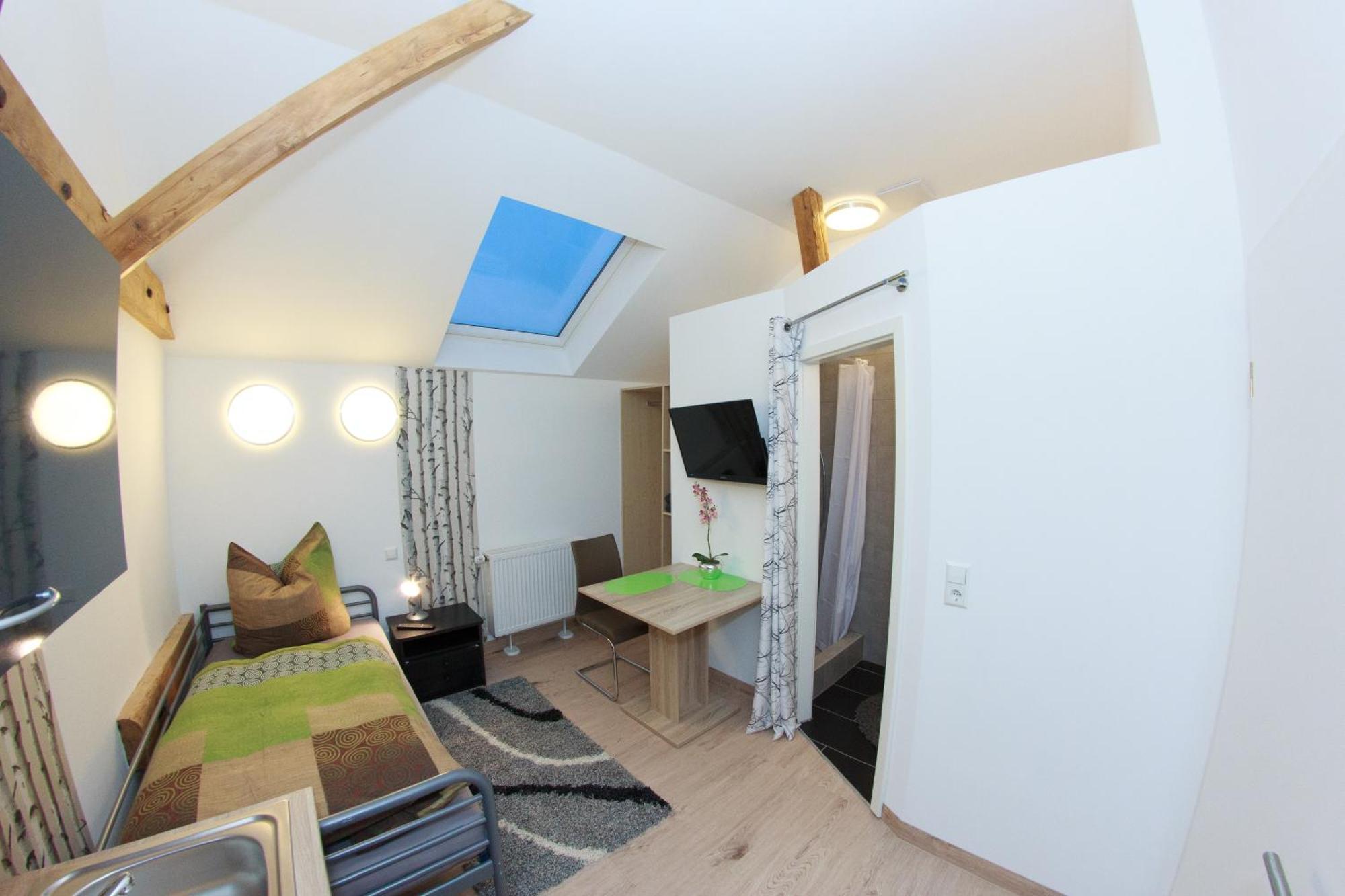 Pension Weinsberger Tal Лёвенштайн Номер фото